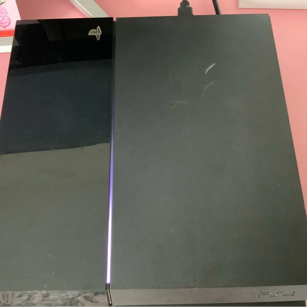 Sony PlayStation 4 CUH-1001A Black Console W/ Cords